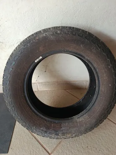 Pneu 215/65 R16