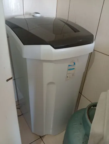 Vendo esse tanquinho de, lavar roupa suggar 7 kilos,semi novo