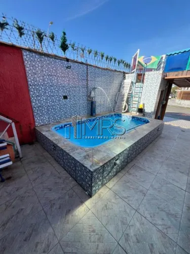 Espaçosa Casa Geminada 3 Quartos em Caiçara, Praia Grande - Venda