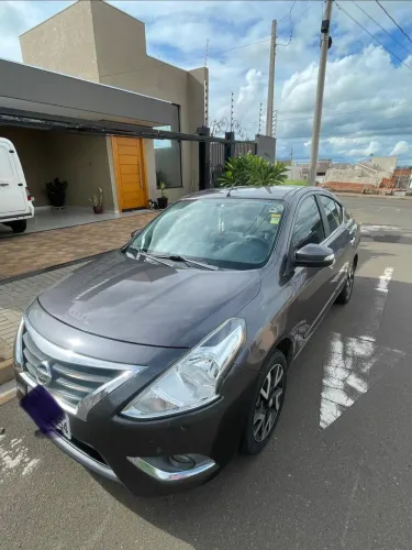 Nissan Versa Unique 1.6 16V Flexstart 4P Aut. 2017