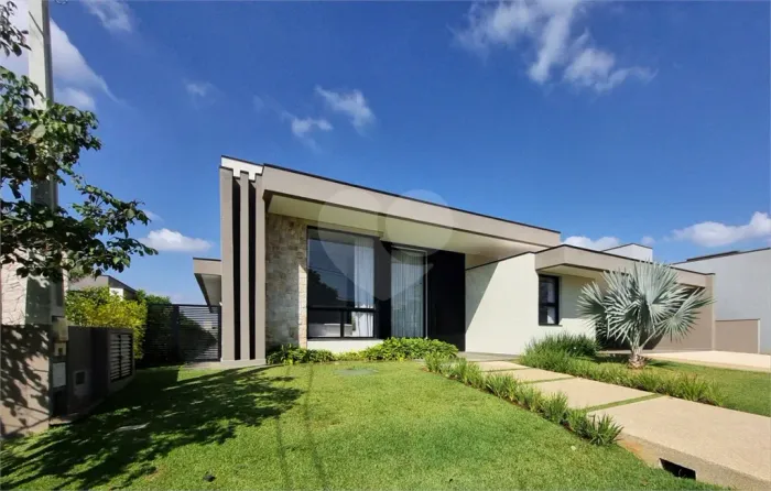 Casa á venda com 4 quartos no Condomínio Xapada Park Ytu Sorocaba/SP
