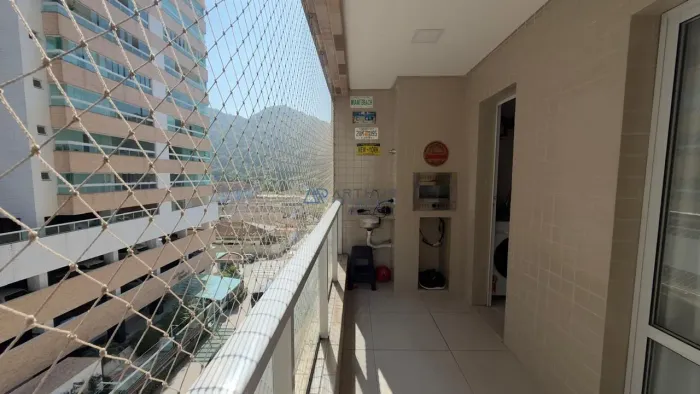 Apartamento à venda em Praia Grande no Canto do Forte com 2 Dormitórios, 1 suíte