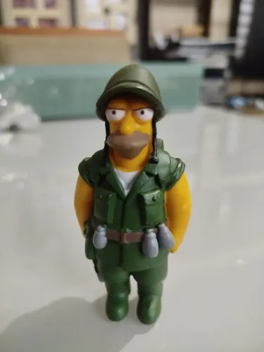 5 bonecos the Simpsons 350,00 só.