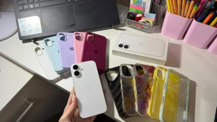 iPhone 16 - 256GB Branco