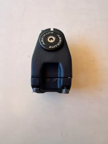 Mesinha Tracker Curta