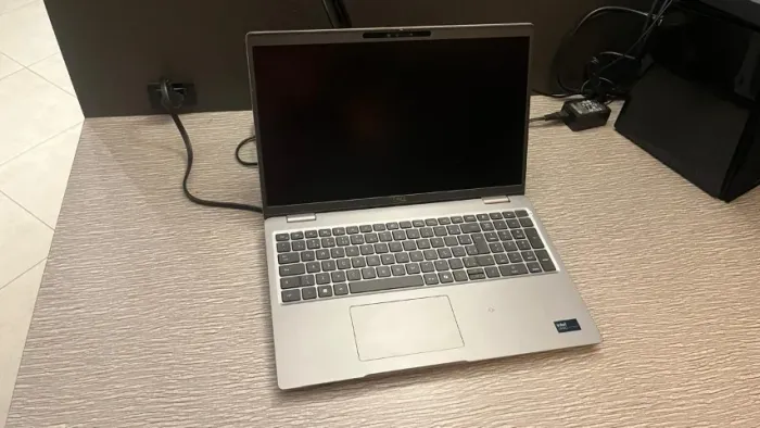 Dell Precision 3591 | Ultra 9 | 64GB RAM | RTX 2000 Ada | 1TB SSD