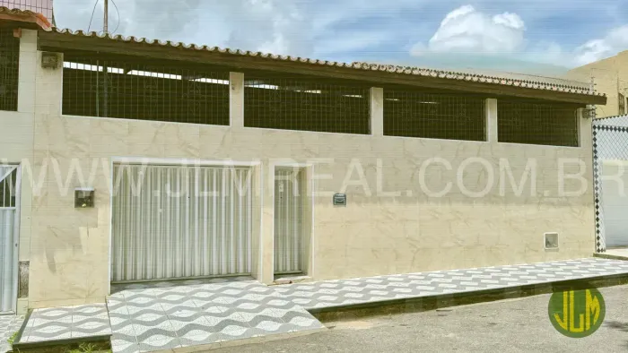 VENDO CASA DUPLEX DE 415m², NO BAIRRO VILA VELHA - FORTALEZA - CE