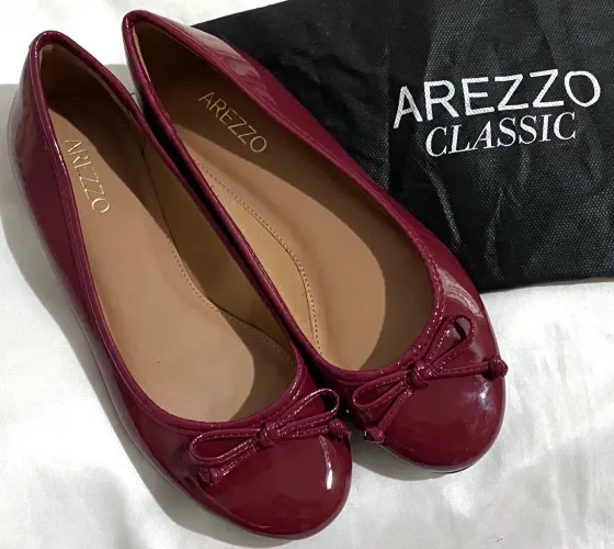 Sapatilha clássica de verniz na cor Vinho | Arezzo