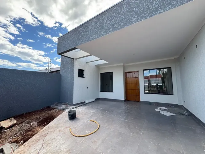 Excelente Casa à venda | 3 Quartos (1suite) | - Maringá | PR
