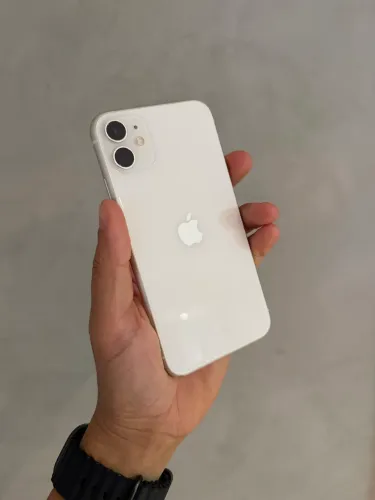 iPhone 11 64GB | Branco | Caixa e Cabo Original | Sem detalhes!