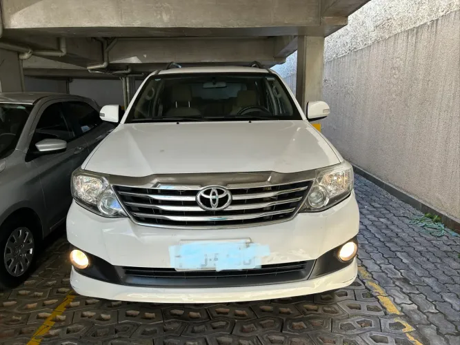 Toyota Hilux SW4 SR 4X2 2.7/ 2.7 Flex 16V Aut. 2015