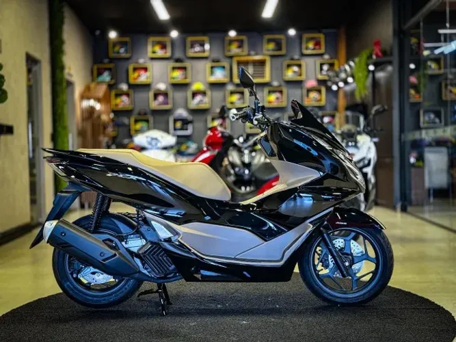 HONDA PCX DLX 160 ABS PRETA 2026