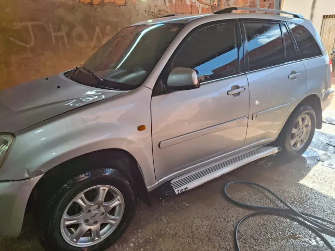 Chery Tiggo 2.0 16V Mec. 5P 2011