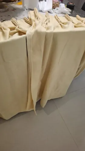 Vende-se cortinas em bom estado de conservação