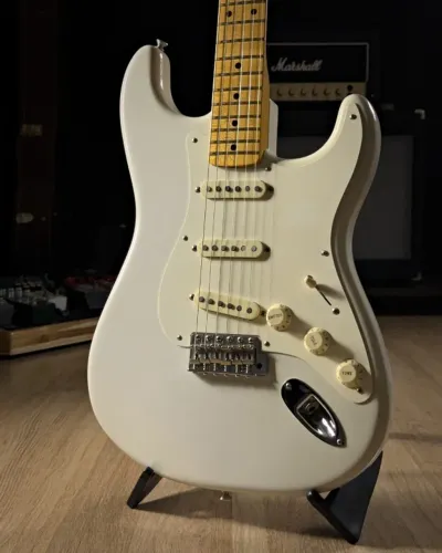 17795 PIX)Fender USA Eric Johnson Stratocaster with Maple White Blonde