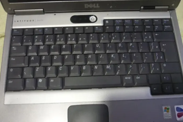 Notebook Dell Latitude 500 Modelo Pp05l No Estado Sem Testar