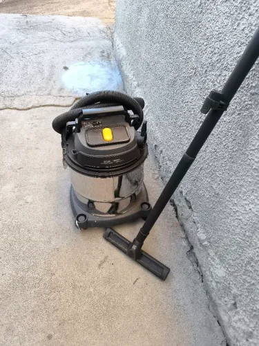Vende-se aspirador de água é pó 