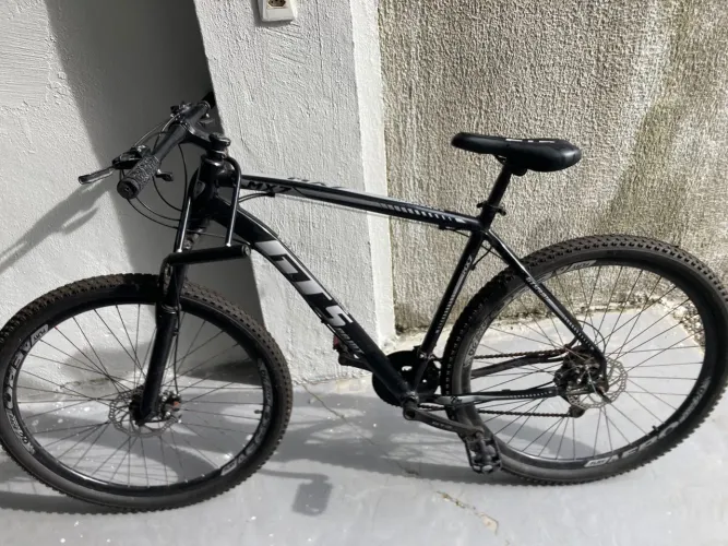 Bicicleta Aro 29 KRW Alumínio Shimano TZ 24 Vel Suspensão Freio a Disco Mountain bike