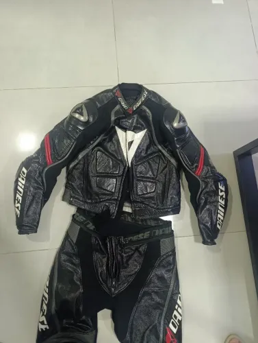 Vendo Macacão daenese Laguna T54 