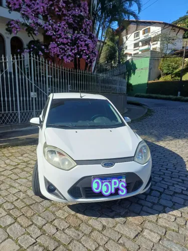 Ford Fiesta SE 1.6 8V Flex 5P 2014
