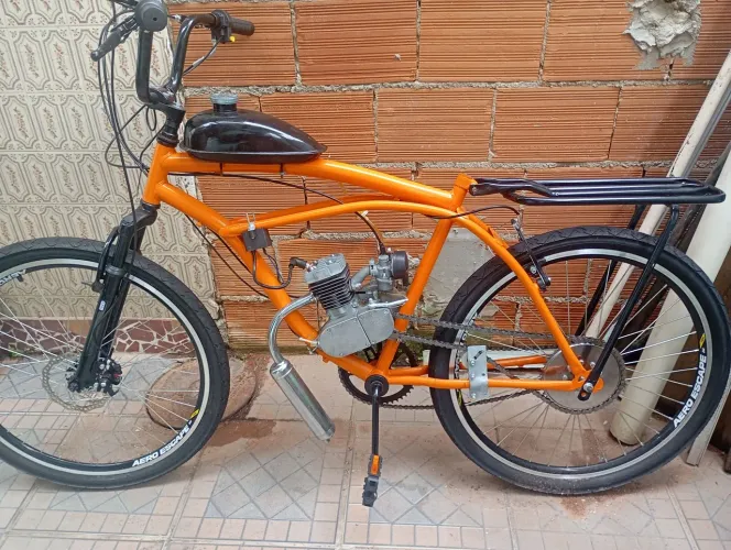 Bicicleta aro 26 Caiçara com motor 49cc (não precisa de licença)