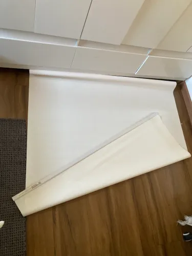 Cortina rolo off white translucida