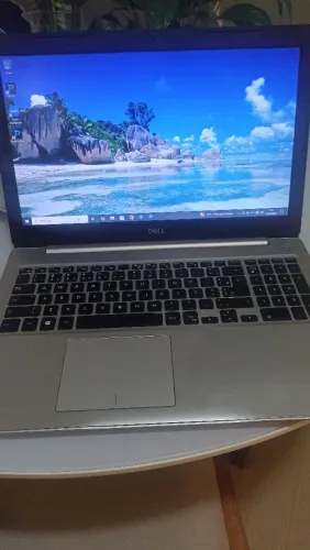 Notebook Dell Inspiron 15 (Série 5000 - Modelo 5570)