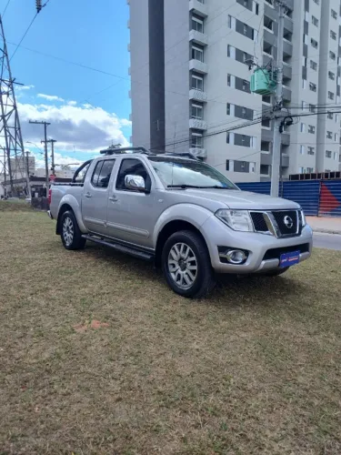 Nissan Frontier SL CD 4X4 2.5tb Diesel AUT 2014