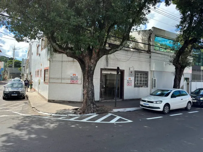 Pelegrine Aluga Loja de 50 m², de esquina, 2 banheiros em Jucutuquara ES