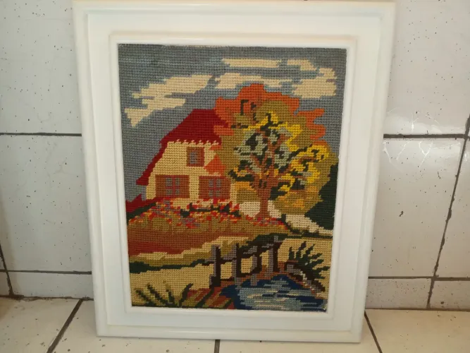 Quadro Tapeçaria com Moldura de Madeira