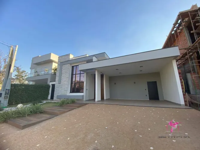 Casa com 3 dormitórios à venda por R$ 1.400.000,00 - Cidade Jardim - Pirassununga/SP