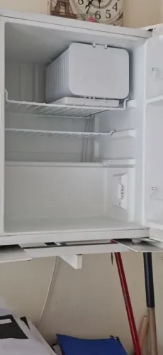 Frigobar philco PH85, Branco