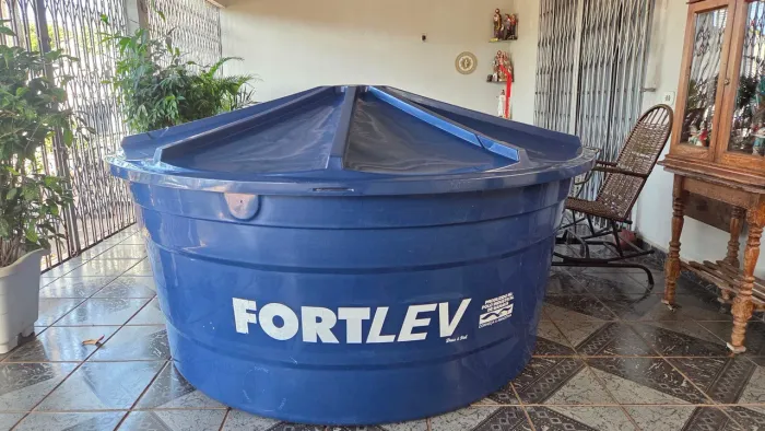 Caixa d'agua de 2000L