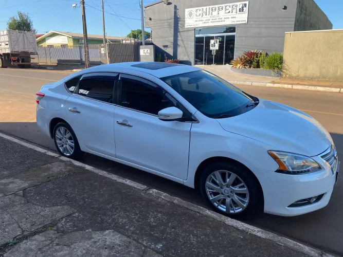 Nissan Sentra SL 2.0/ 2.0 Flex Fuel 16V Aut. 2015