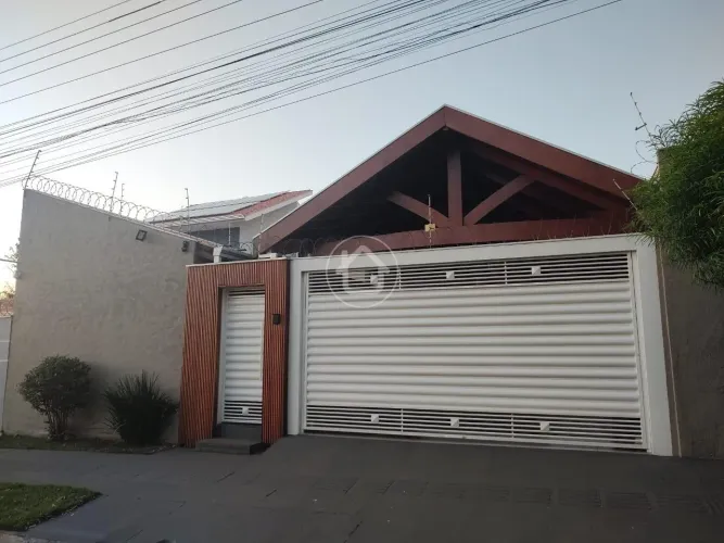 CASA DE ESQUINA PERTO DA UFMS