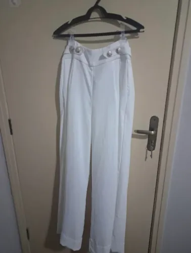 Calça Branca Alfaiataria (Renner)