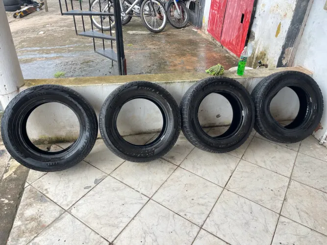 PNEUS ARO 15 E ARO 17 