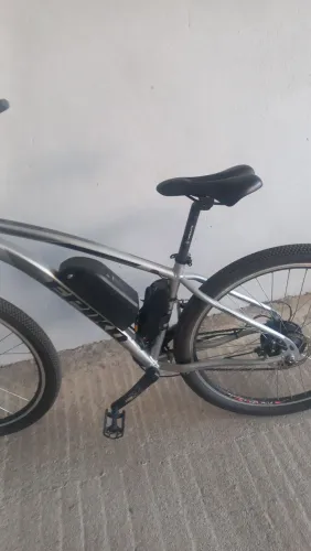 Bicicleta elétrica 
