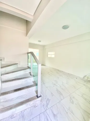 Casa Duplex com 02 quartos para locação, 80m²