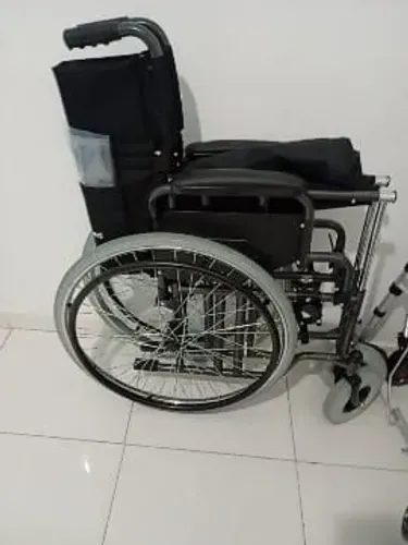 Cadeira de rodas Dellamed - D400 - 120kg