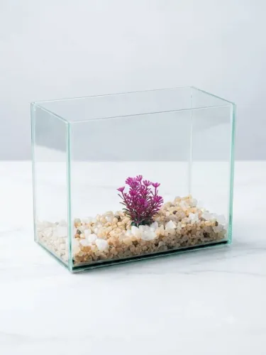 Mini Aquário/Terrário de Vidro Decorativo com Pedras e Planta Artificial