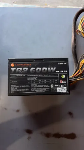 Fonte Thermaltake Tr2 600W ATX12V 2.3