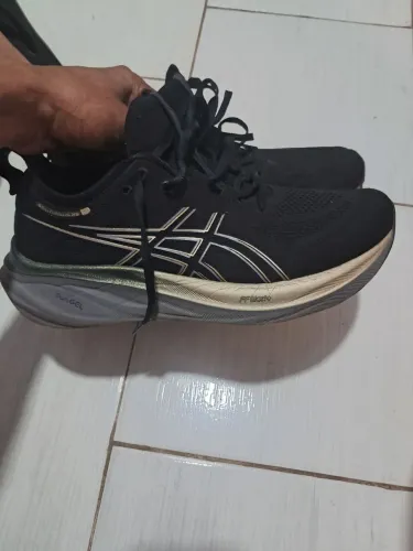 Tenis asisc gel nimbus 26