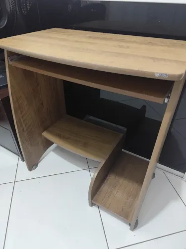 Mesa para computador