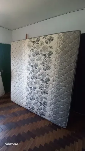 Cama box King Size 33cm x 203m x 193m Cama box King Size