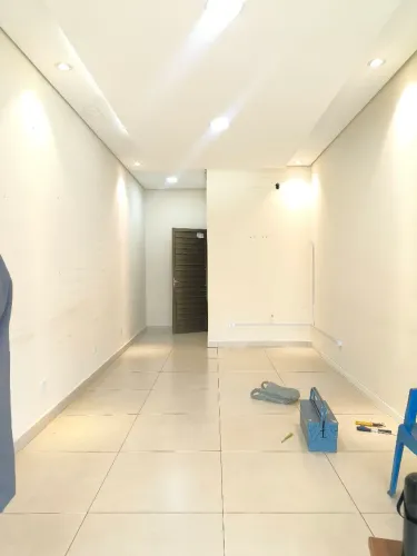 Alugo um salão comercial 