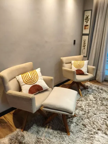 Par de poltronas giratórias