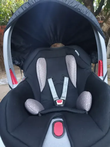Bebê conforto excelente