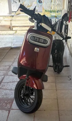 MOTO SUDU A4 VERMELHA