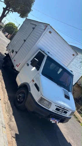 Caminhão Iveco 3510 1999